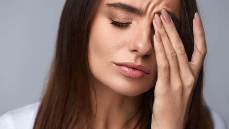 Theo dân gian, mắt trái giật ở nữ từ 9h đến 11h báo hiệu cơ hội gặp gỡ, hợp tác hoặc nhận lời mời